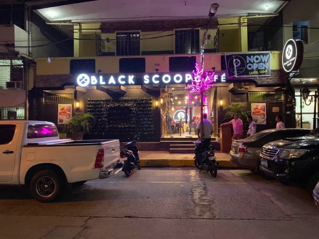 Black Scoop Cafe Dos Castillas UST